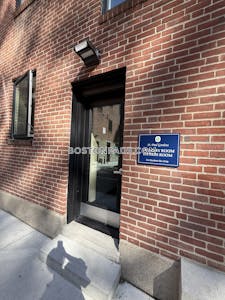 Brookline Apartment for rent 1 Bedroom 1 Bath  Coolidge Corner - $4,250 No Fee