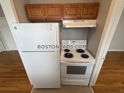 Lynn 1 bedroom 1 baths in LYNN - $1,750 No Fee