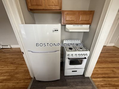 Lynn 1 bedroom 1 baths in LYNN - $1,700 No Fee