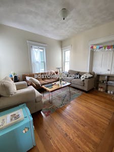 Medford 5 Beds 1.5 Baths  Tufts - $6,500 No Fee