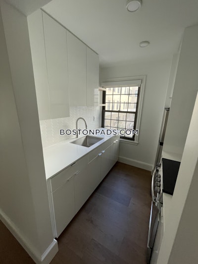 Cambridge 1 Bed 1 Bath  Harvard Square - $2,850 No Fee