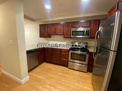 Braintree 1 bedroom 1 baths in BRAINTREE - $2,350 No Fee