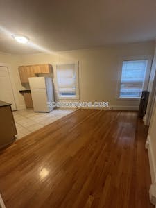 Cambridge 3 Beds 1 Bath  Porter Square - $3,000 No Fee