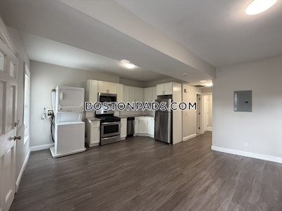 East Boston 1 Bed 1 Bath Boston - $2,095 No Fee